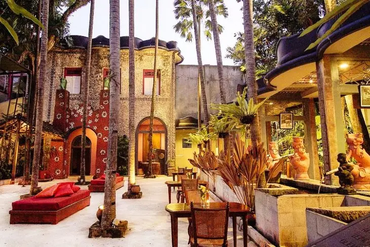 Hotel Tugu Malang: Menginap di Tengah Nuansa Kerajaan Jawa Kuno yang Mewah dan Artistik