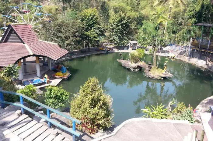 Taman Rekreasi Tlogomas, Oase Hijau di Tengah Kota Malang