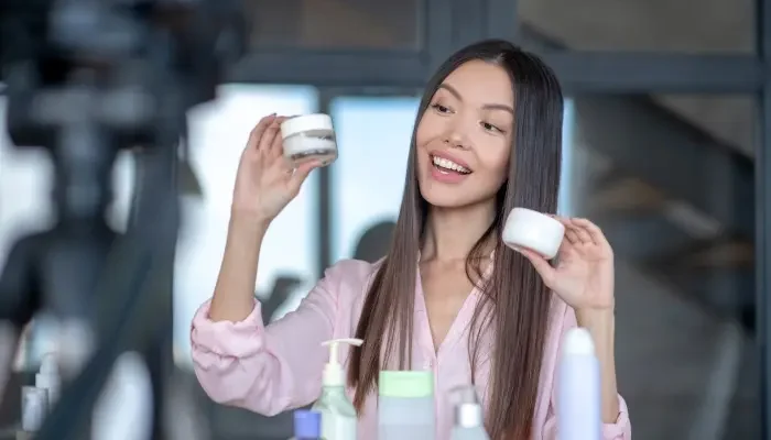 10 Kandungan Skincare untuk Mencerahkan Kulit Kusam secara Efektif