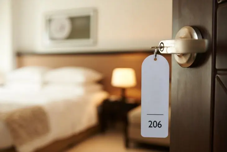 Kebohongan Hotel yang Sering Ditutupi di Foto Promosi