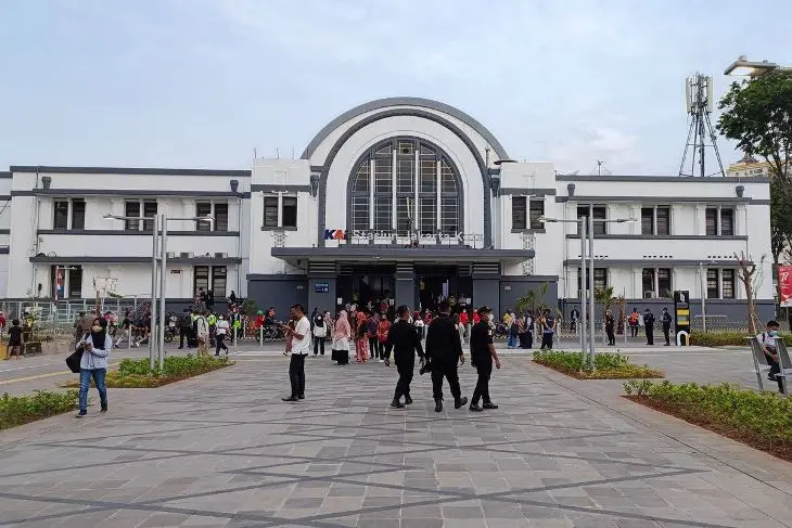 Stasiun Jakarta Kota (Stasiun Beos), Jakarta