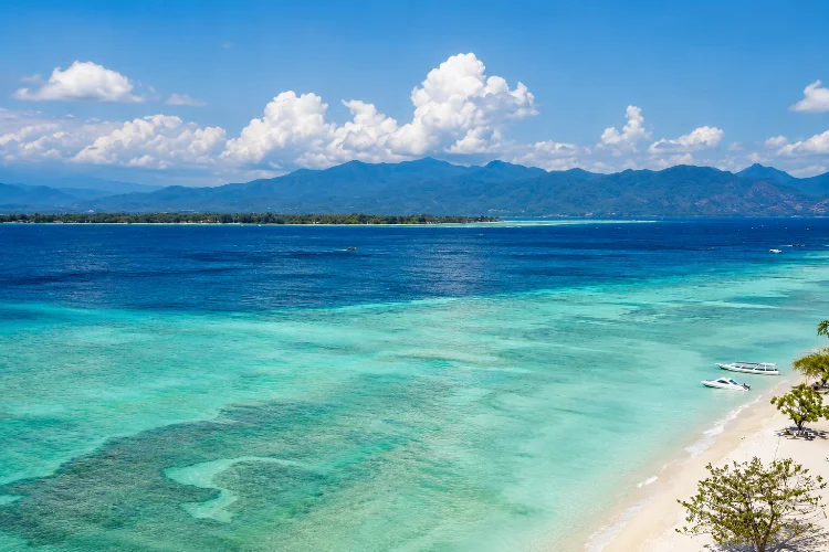Gili Air, Pulau Kecil dengan Suasana Santai