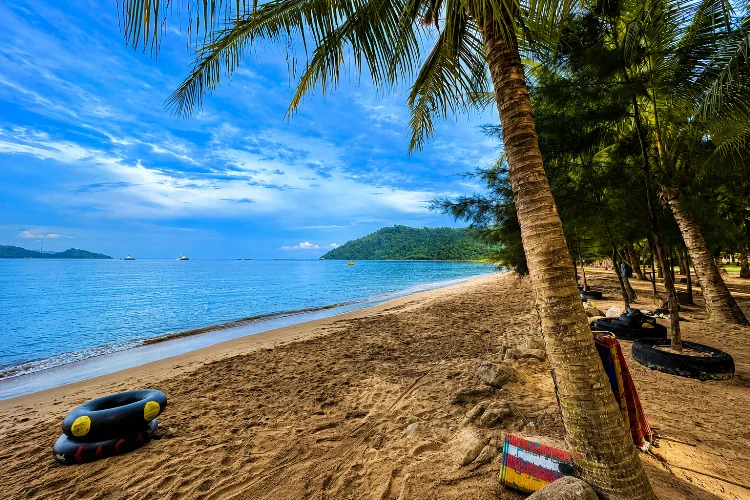 Pantai Carolina, Favorit Wisatawan Pencari Ketenangan